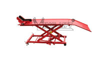 एयर हाइड्रोलिक लाल समर्थन फ्रेम और 675kg क्षमता 360kg के साथ उठाने की मेज उपकरण