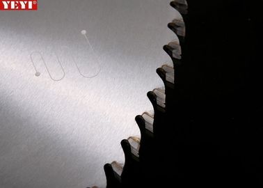 एसकेएस जापान स्टील टेबल घूमकर TCT परिपत्र Chipboard 450mm काटने के लिए ब्लेड देखा
