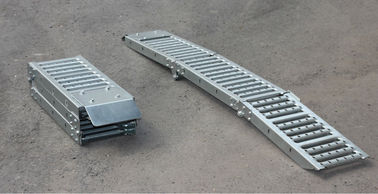 जस्ता लेपित स्टील तह रैंप 1000LBS के लिए वैन / ट्रेलरों 440ctns 98x24x11CM